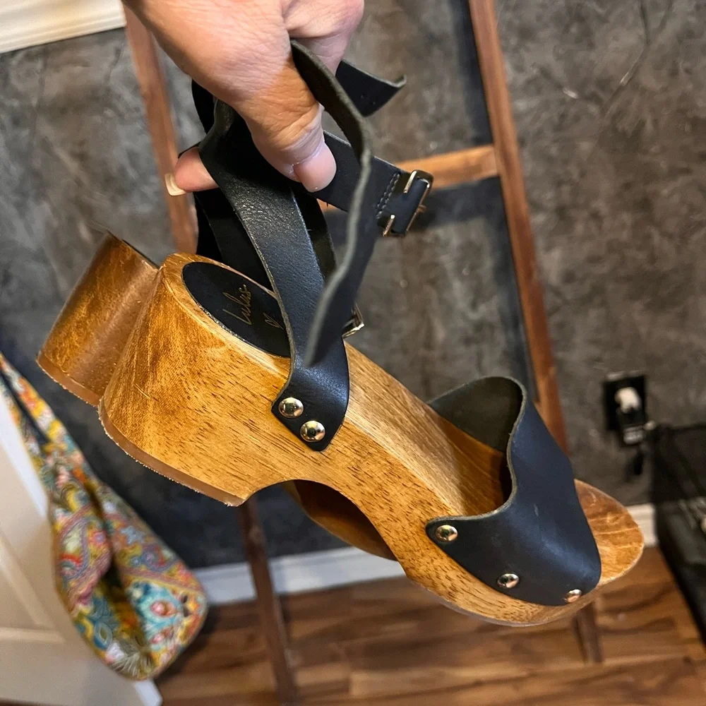 Lulu black ankle wrap clogs size 6.5 - Picture 4 of 4